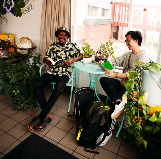 RAD Hostel - Reception Lounge